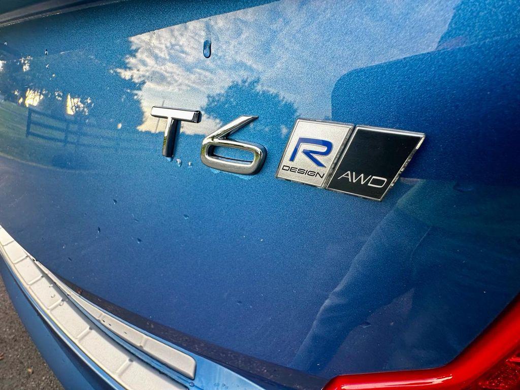used 2020 Volvo XC90 car, priced at $19,995