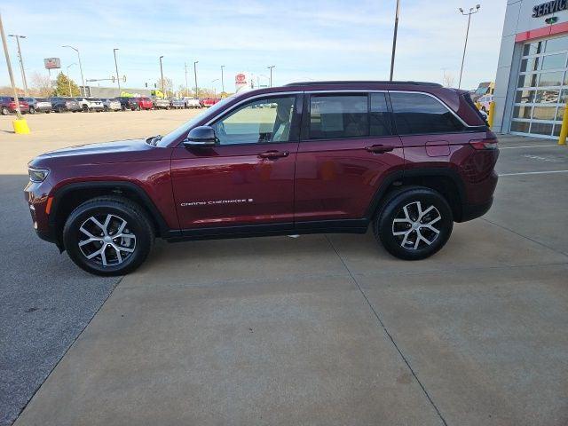 used 2024 Jeep Grand Cherokee car, priced at $31,963