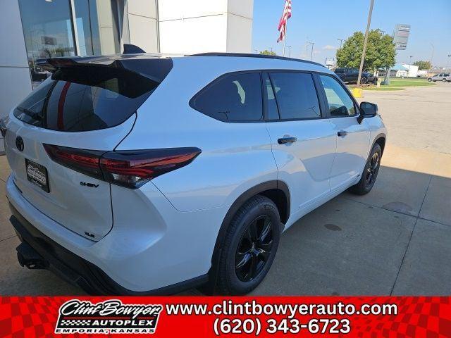 new 2025 Toyota Highlander Hybrid car, priced at $50,237