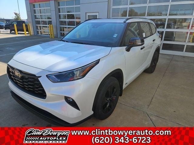 new 2025 Toyota Highlander Hybrid car, priced at $50,237