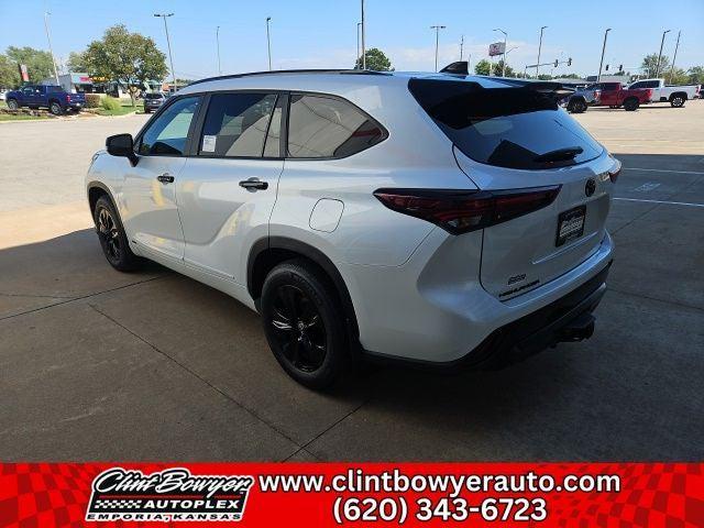 new 2025 Toyota Highlander Hybrid car, priced at $50,237
