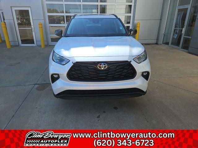 new 2025 Toyota Highlander Hybrid car, priced at $50,237