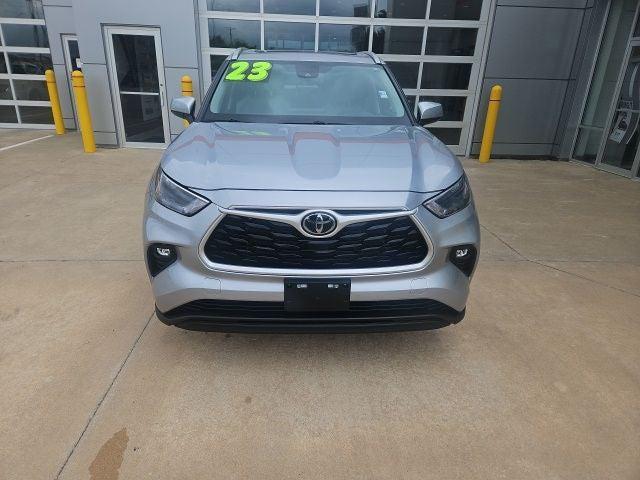 used 2023 Toyota Highlander car, priced at $36,663