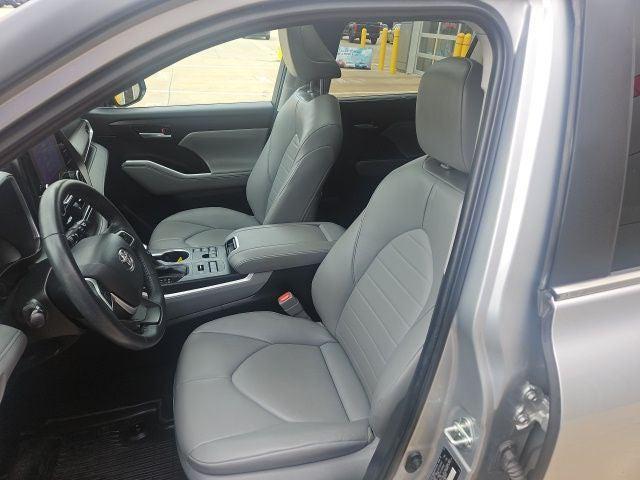 used 2023 Toyota Highlander car, priced at $36,663