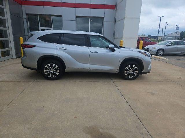 used 2023 Toyota Highlander car, priced at $36,663