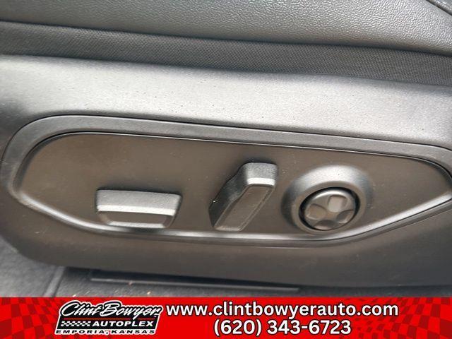 new 2025 Jeep Grand Cherokee car, priced at $49,481