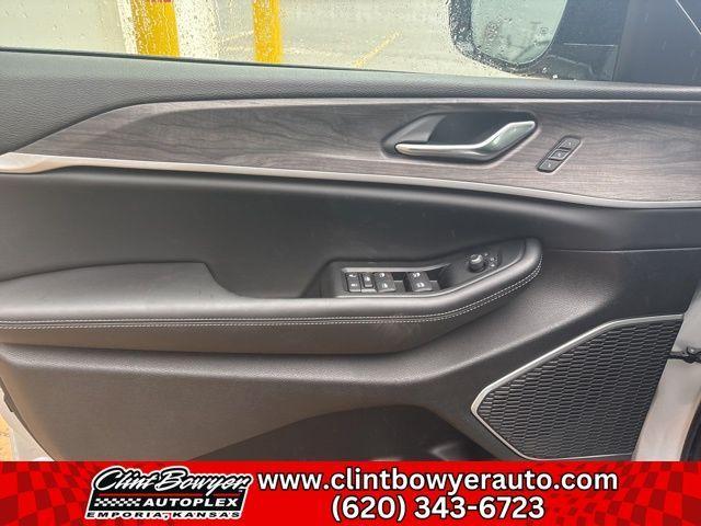 new 2025 Jeep Grand Cherokee car, priced at $49,481
