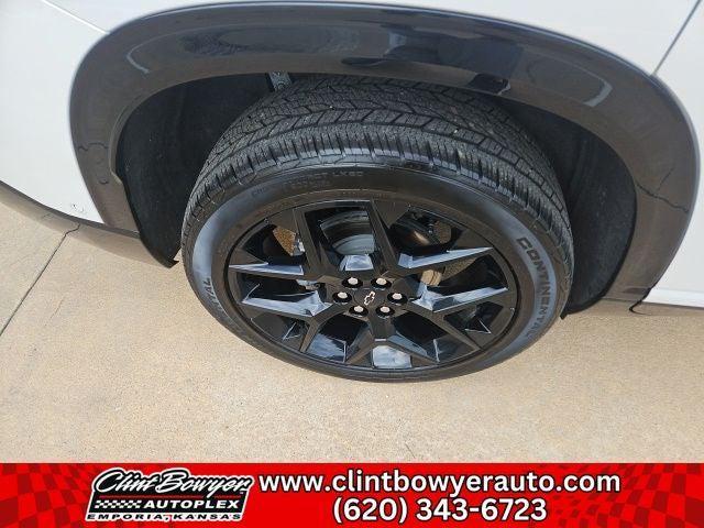 used 2024 Chevrolet Traverse car, priced at $52,963