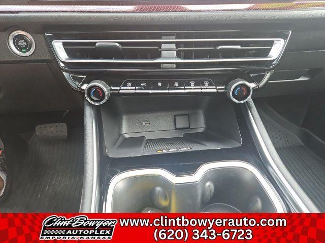 used 2024 Chevrolet Traverse car, priced at $52,963