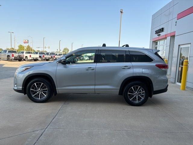 used 2018 Toyota Highlander car, priced at $23,463