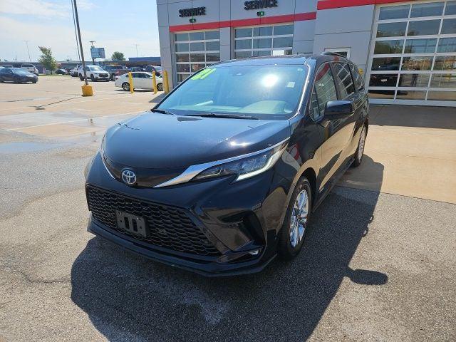 used 2021 Toyota Sienna car, priced at $30,463