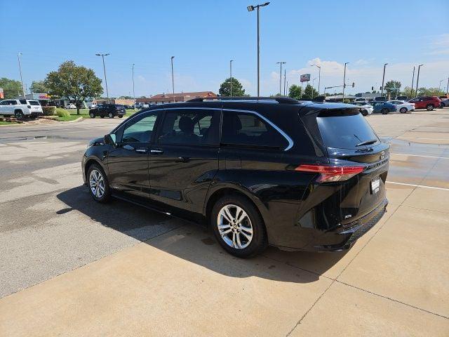 used 2021 Toyota Sienna car, priced at $30,463
