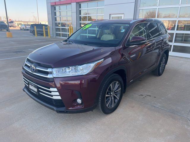 used 2019 Toyota Highlander Hybrid car, priced at $29,663