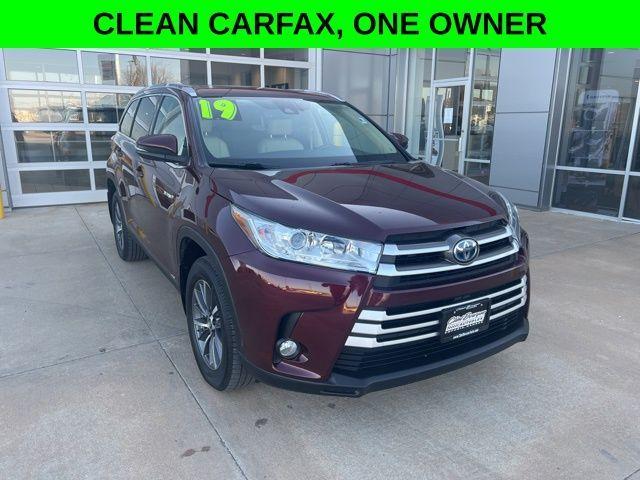 used 2019 Toyota Highlander Hybrid car, priced at $29,663