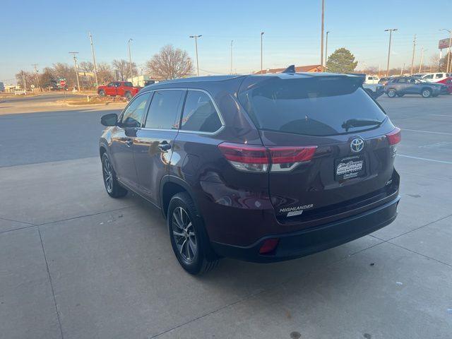 used 2019 Toyota Highlander Hybrid car, priced at $29,663