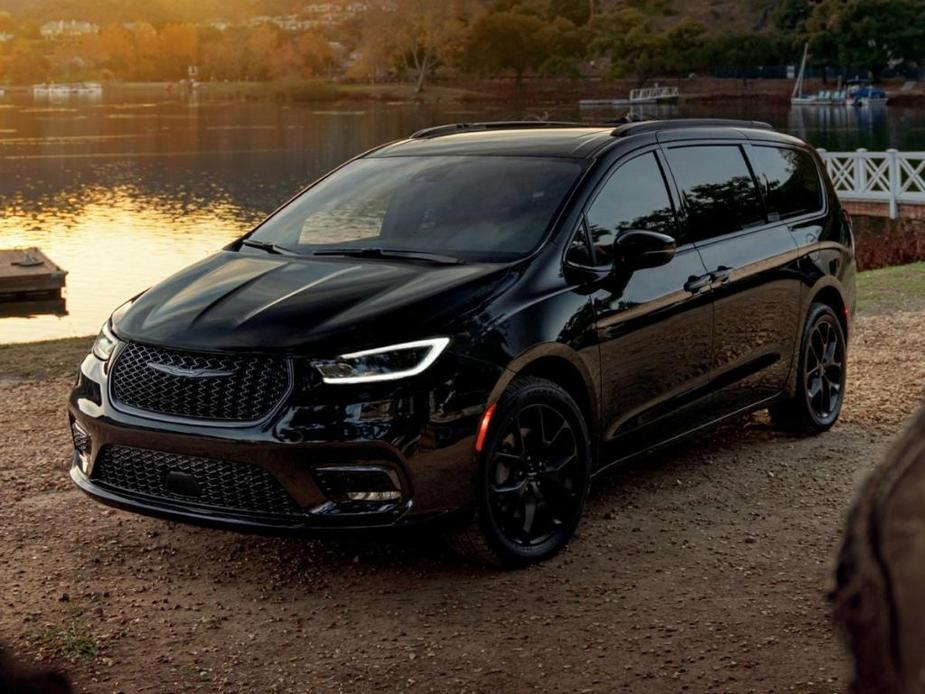 new 2024 Chrysler Pacifica car, priced at $56,205