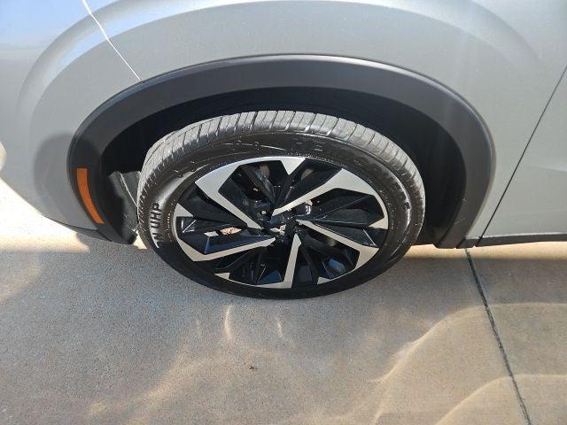 used 2024 Mitsubishi Outlander car, priced at $23,463