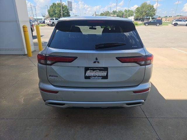 used 2024 Mitsubishi Outlander car, priced at $23,463