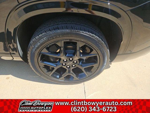 used 2024 Chevrolet Traverse car, priced at $52,963