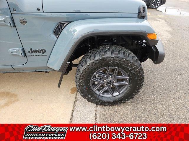 used 2024 Jeep Gladiator car, priced at $37,963