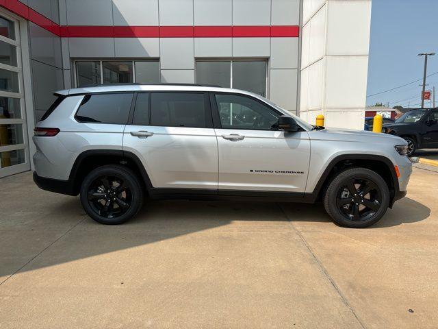 new 2024 Jeep Grand Cherokee L car, priced at $47,976