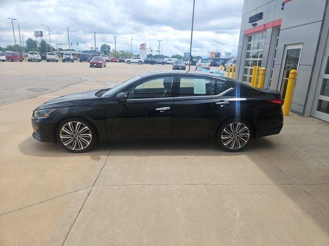 used 2023 Nissan Altima car, priced at $21,963