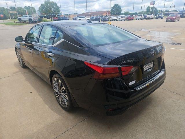 used 2023 Nissan Altima car, priced at $21,963