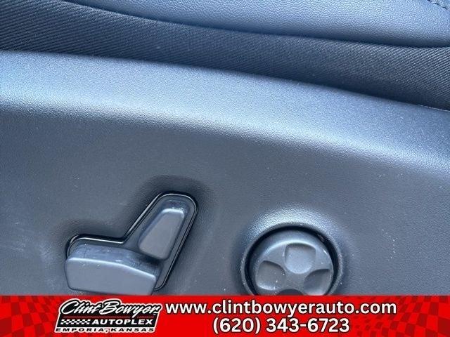 new 2025 Chrysler Pacifica car, priced at $43,415