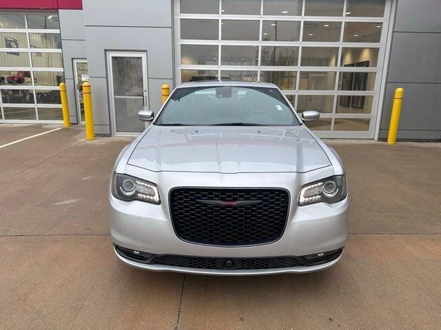 new 2023 Chrysler 300 car, priced at $40,963