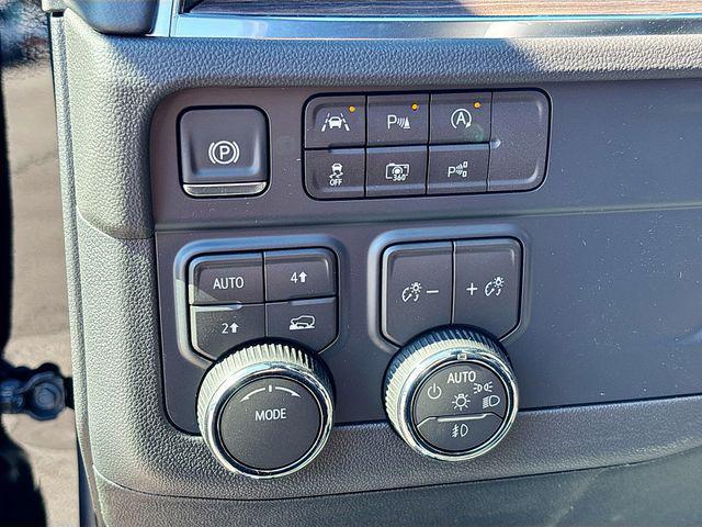 new 2026 Chevrolet Suburban car, priced at $71,601