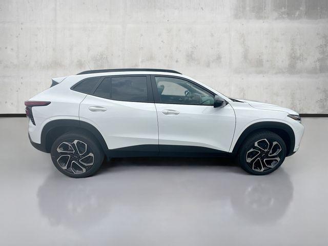 new 2025 Chevrolet Trax car, priced at $22,500