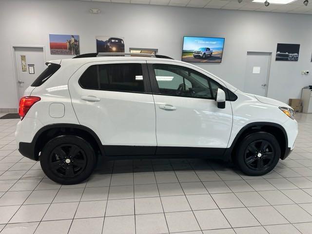 used 2022 Chevrolet Trax car, priced at $18,534