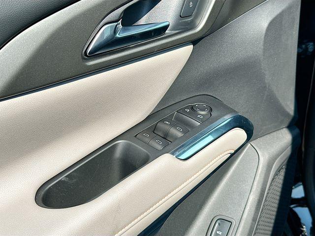 new 2025 Chevrolet Traverse car, priced at $40,536