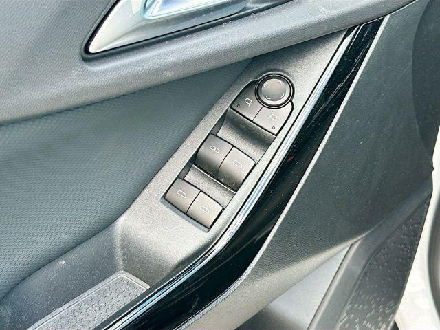 new 2026 Chevrolet Equinox car, priced at $26,995