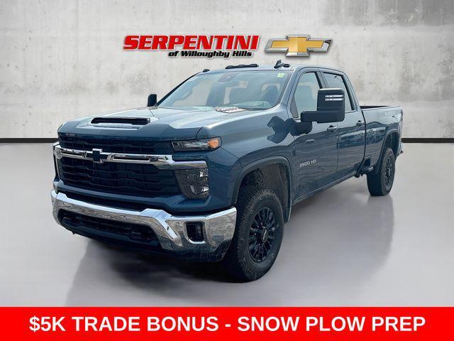 new 2025 Chevrolet Silverado 3500 car, priced at $60,195
