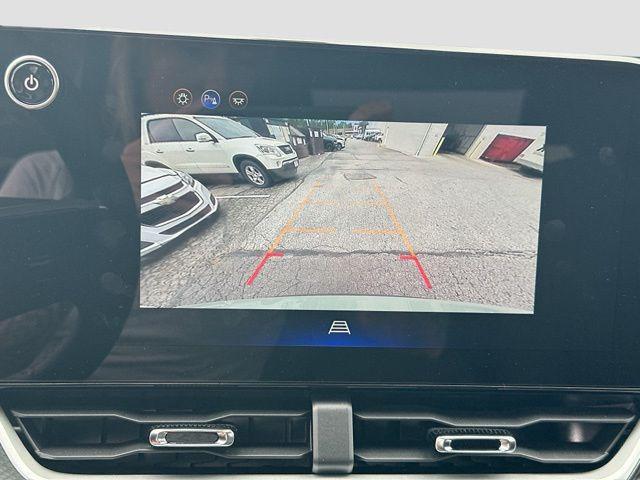 new 2026 Chevrolet Equinox car, priced at $24,995