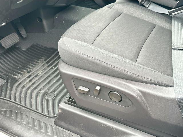 new 2024 Chevrolet Silverado 1500 car, priced at $35,995