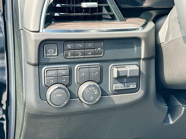 new 2025 Chevrolet Suburban car, priced at $63,899