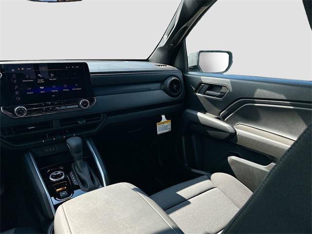 new 2025 Chevrolet Colorado car, priced at $33,995