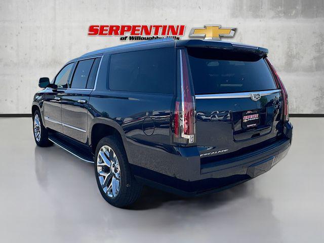 used 2018 Cadillac Escalade ESV car, priced at $33,759