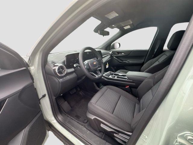 new 2026 Chevrolet Equinox car, priced at $24,899