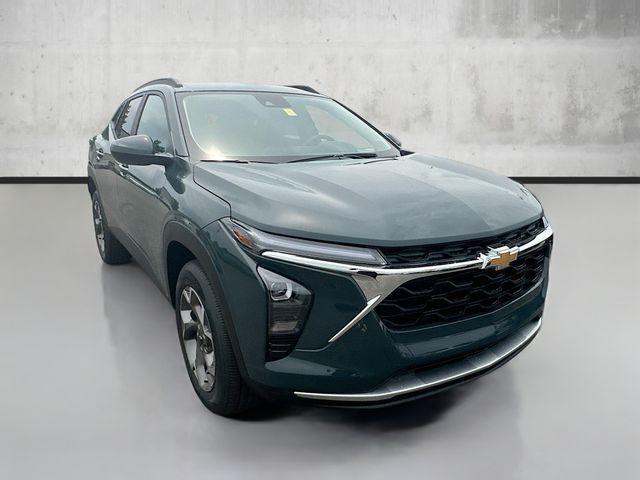 new 2025 Chevrolet Trax car, priced at $21,785
