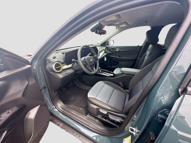new 2025 Chevrolet Trax car, priced at $21,785