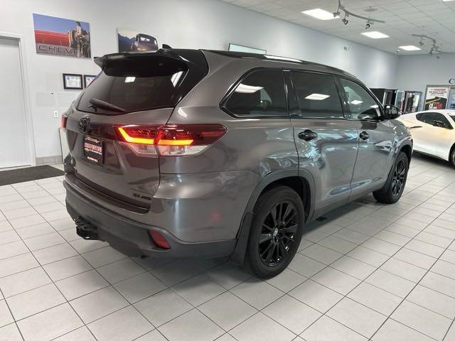 used 2019 Toyota Highlander car, priced at $26,498