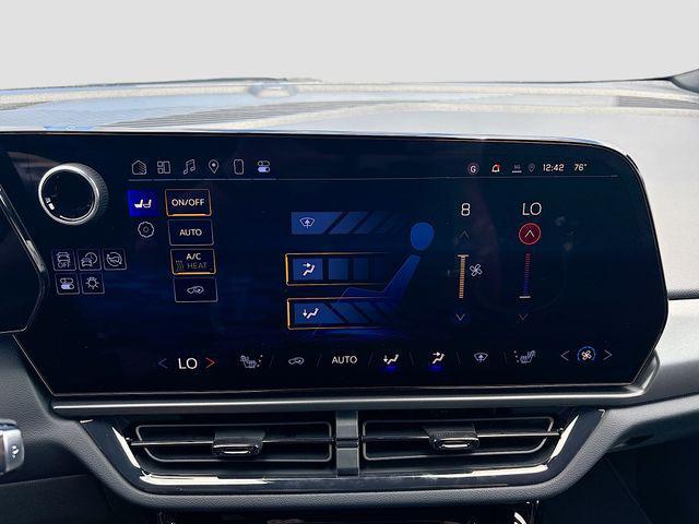 new 2025 Chevrolet Equinox EV car, priced at $28,395