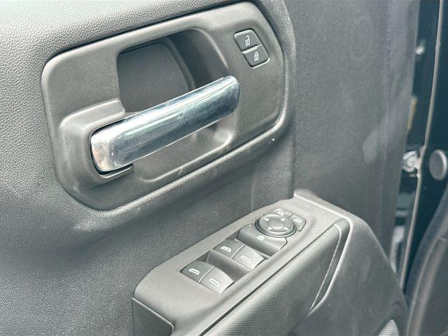 new 2024 Chevrolet Silverado 1500 car, priced at $35,995