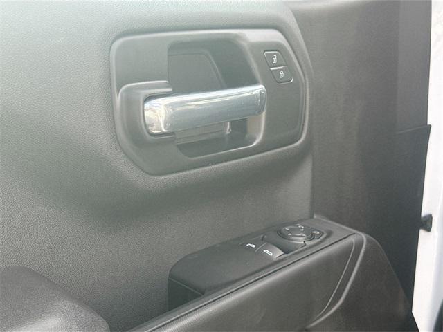 new 2025 Chevrolet Silverado 1500 car, priced at $38,250