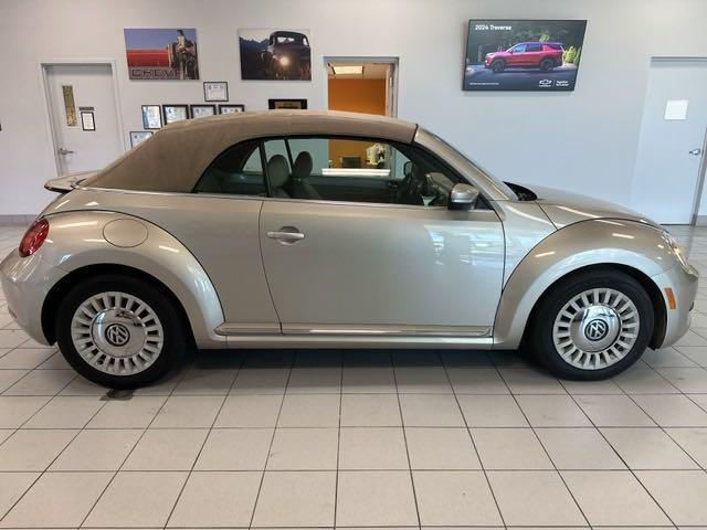 used 2013 Volkswagen Beetle car, priced at $15,060