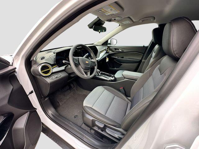 new 2025 Chevrolet Trax car, priced at $20,500