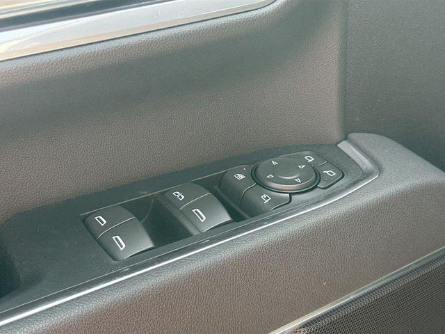 new 2025 Chevrolet Silverado 3500 car, priced at $60,000